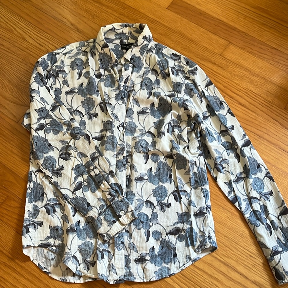 Club Monaco Slim Fit Men’s medium
